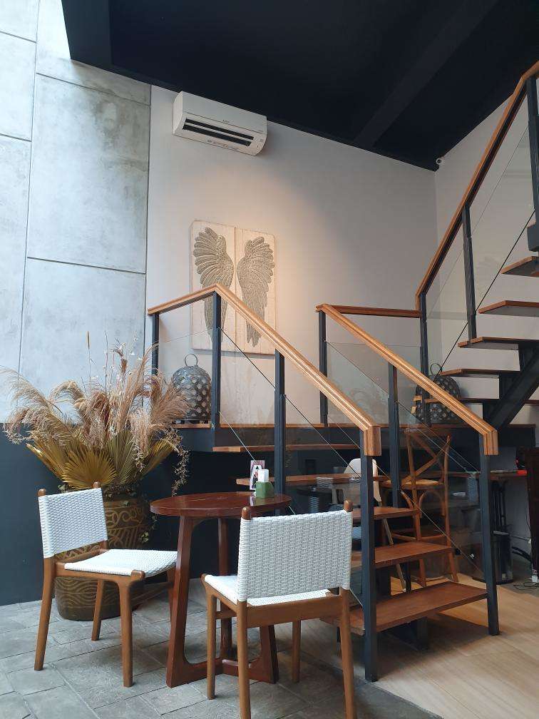 Red Door Koffie House Bistro By Rhesma Photos Pictures Of Red