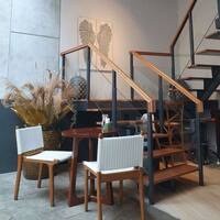 Red Door Koffie House Bistro By Rhesma Photos Pictures Of Red