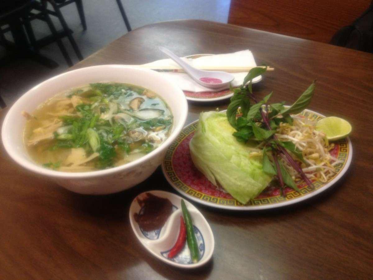 Vientiane Noodle Shop, Burnham Park, Milwaukee