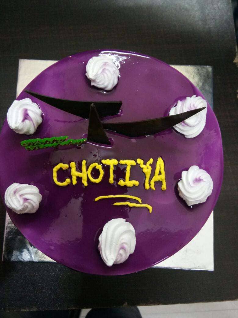 Choco Bakers - Pre birthday celebration small cake.. 🎉🎊🎂😄... | Facebook