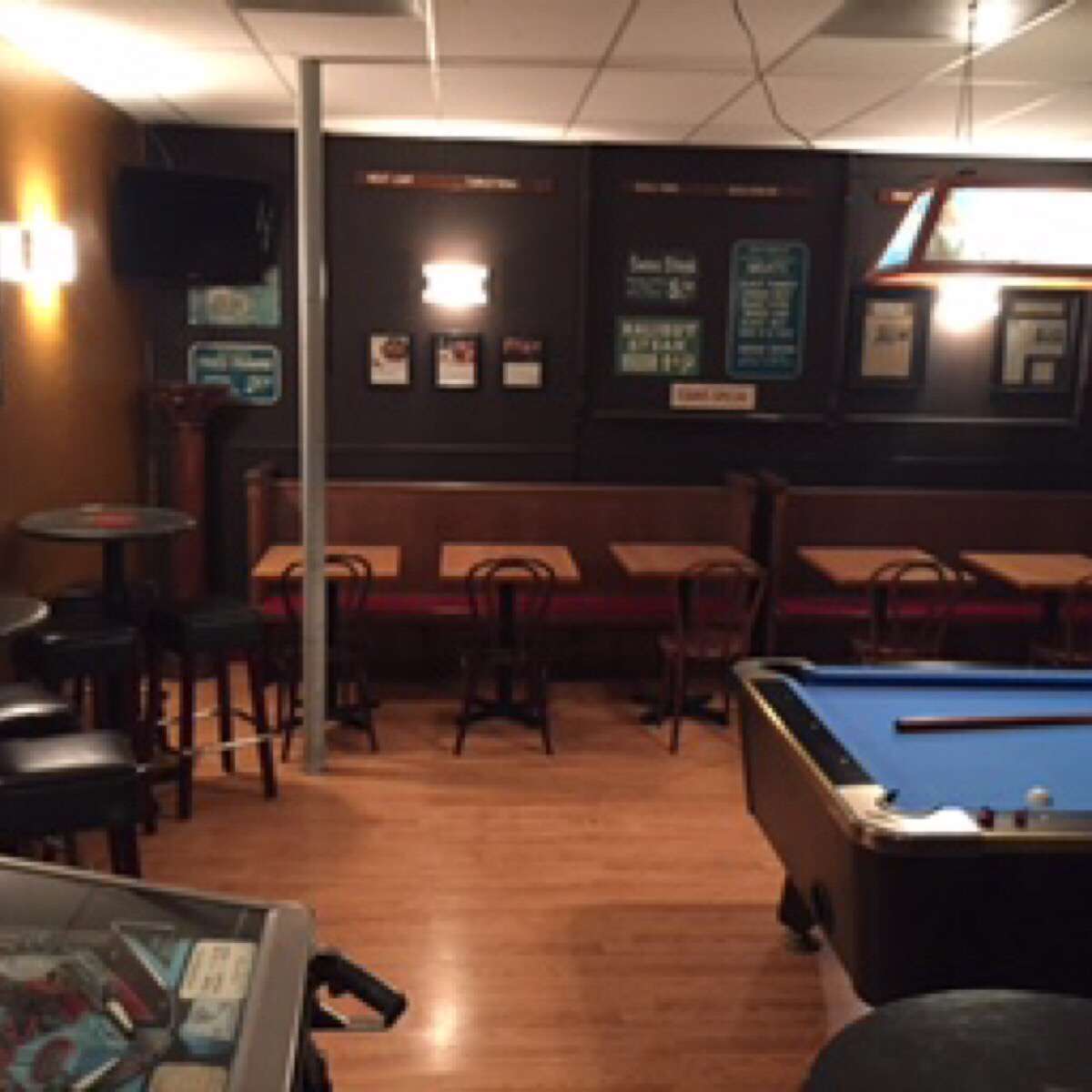 Luka S Taproom Lounge Downtown Oakland Oakland