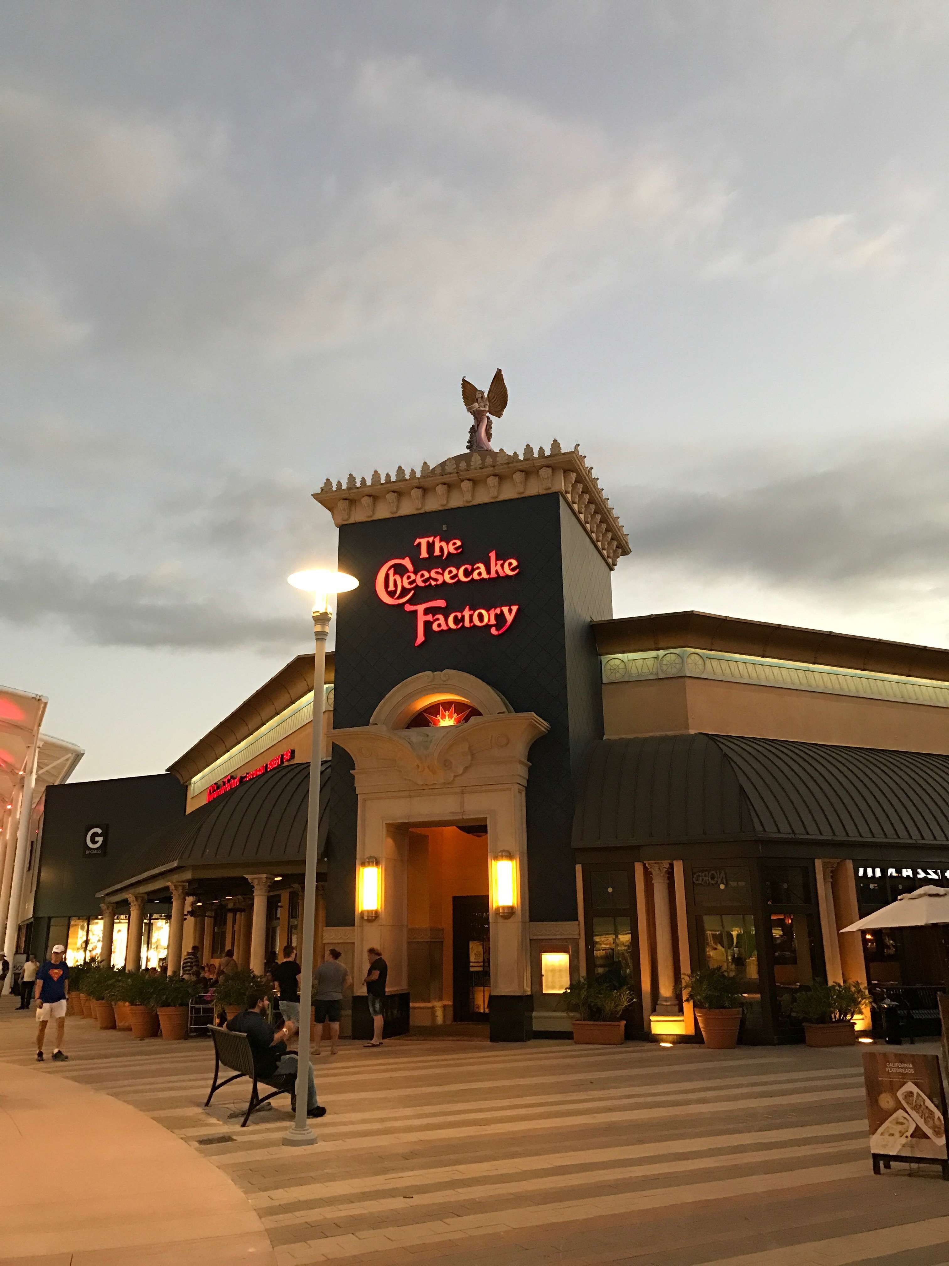 The Cheesecake Factory at Sawgrass Mills, Sunrise, Miami Zomato