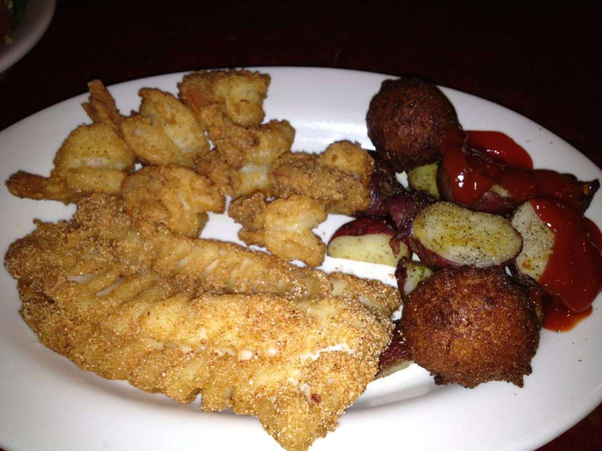 East Bay Crab House, Navarre, Pensacola