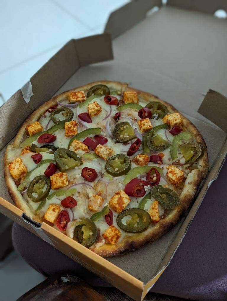Crusto's - Cheese Burst Pizza By Olio, Varthur Main Road, Whitefield ...