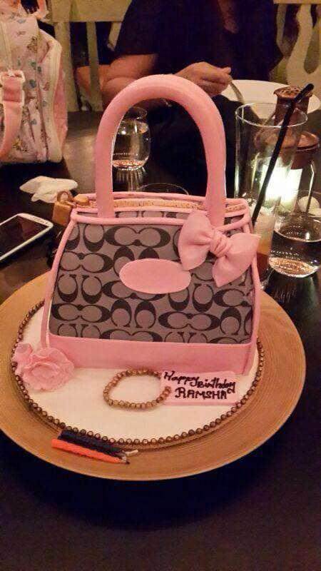 how to make a coach purse cake