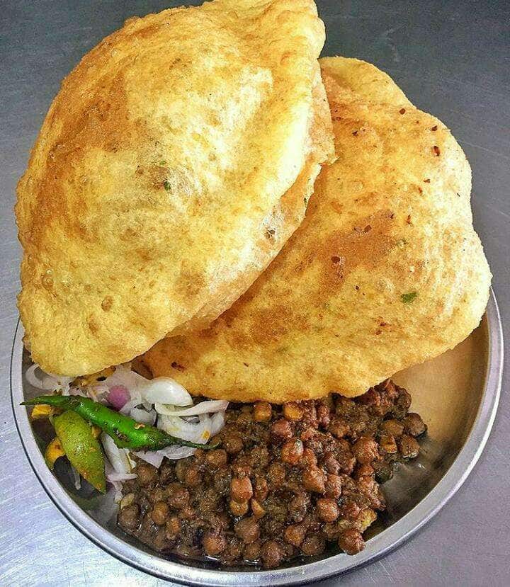 chole bhature, chole bhature near me, best chole bhature, famous chole bhature, bhature, chole, chana bhatura near me - Baba Nagpal Corner - img2