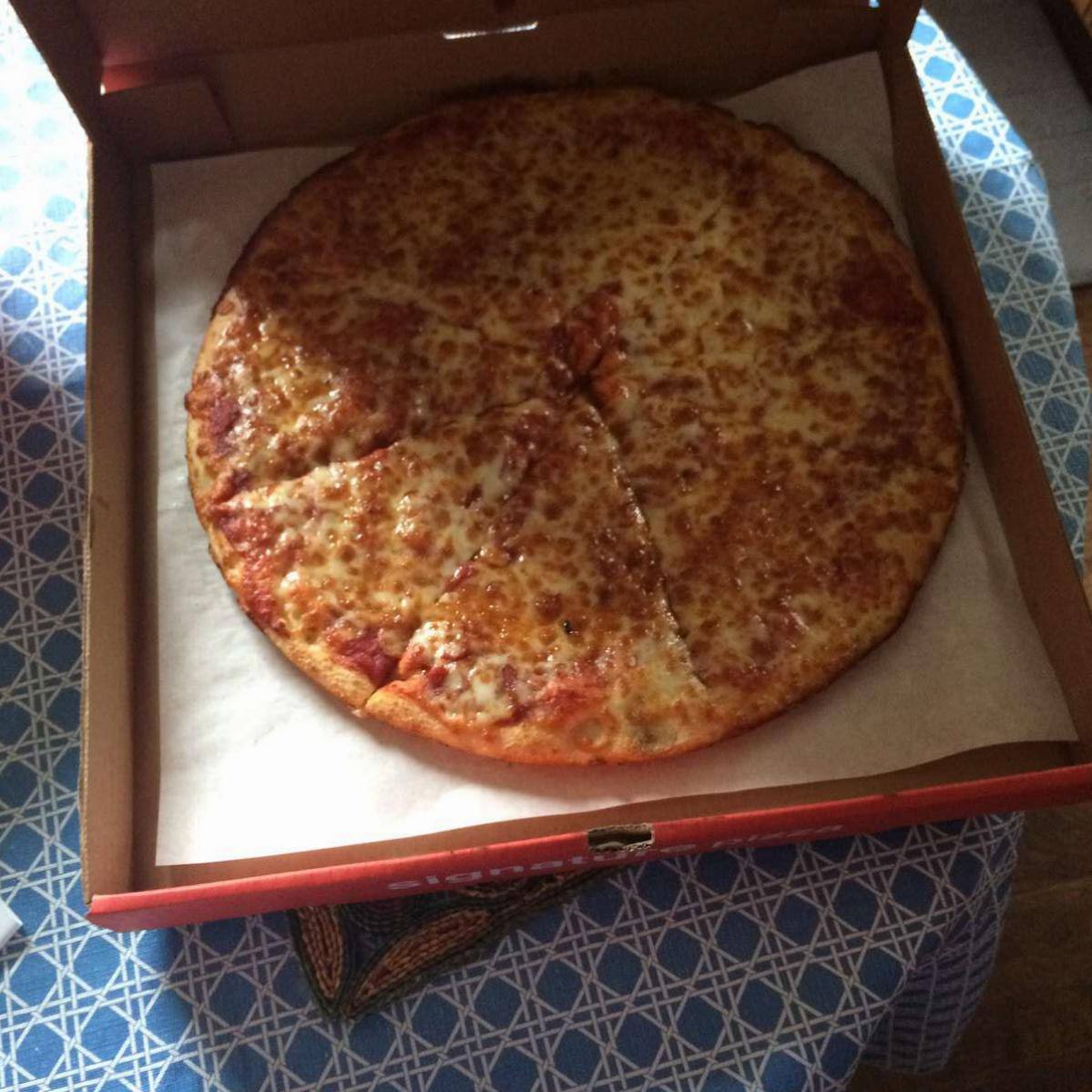 Pizza Hotline, St. Vital, Winnipeg Zomato