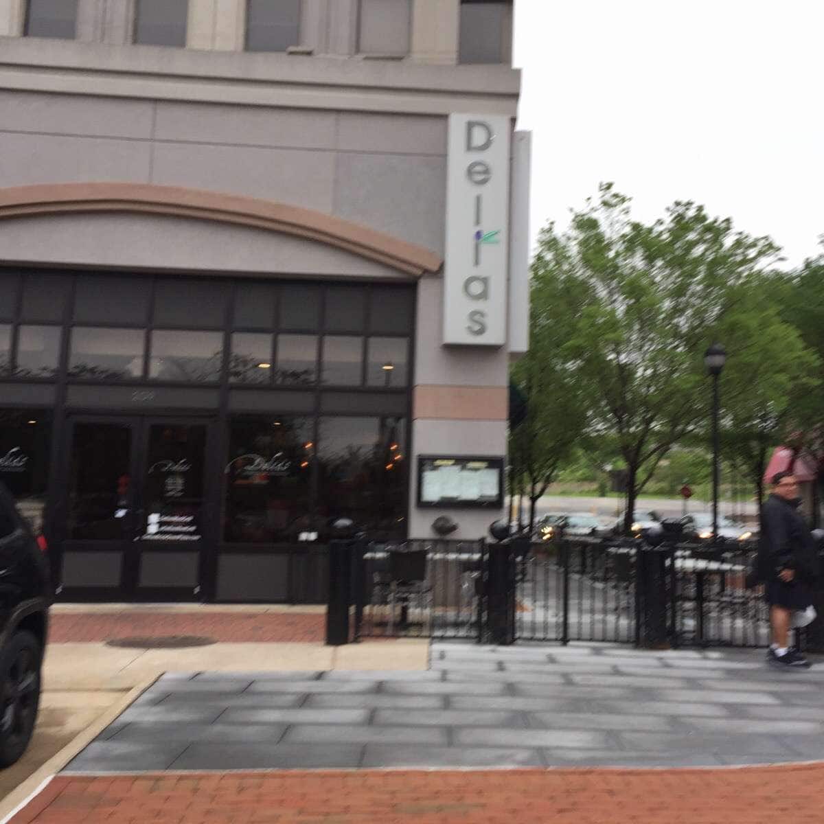 Delia's Mediterranean Grill & Brick Oven Pizza, Alexandria, Alexandria