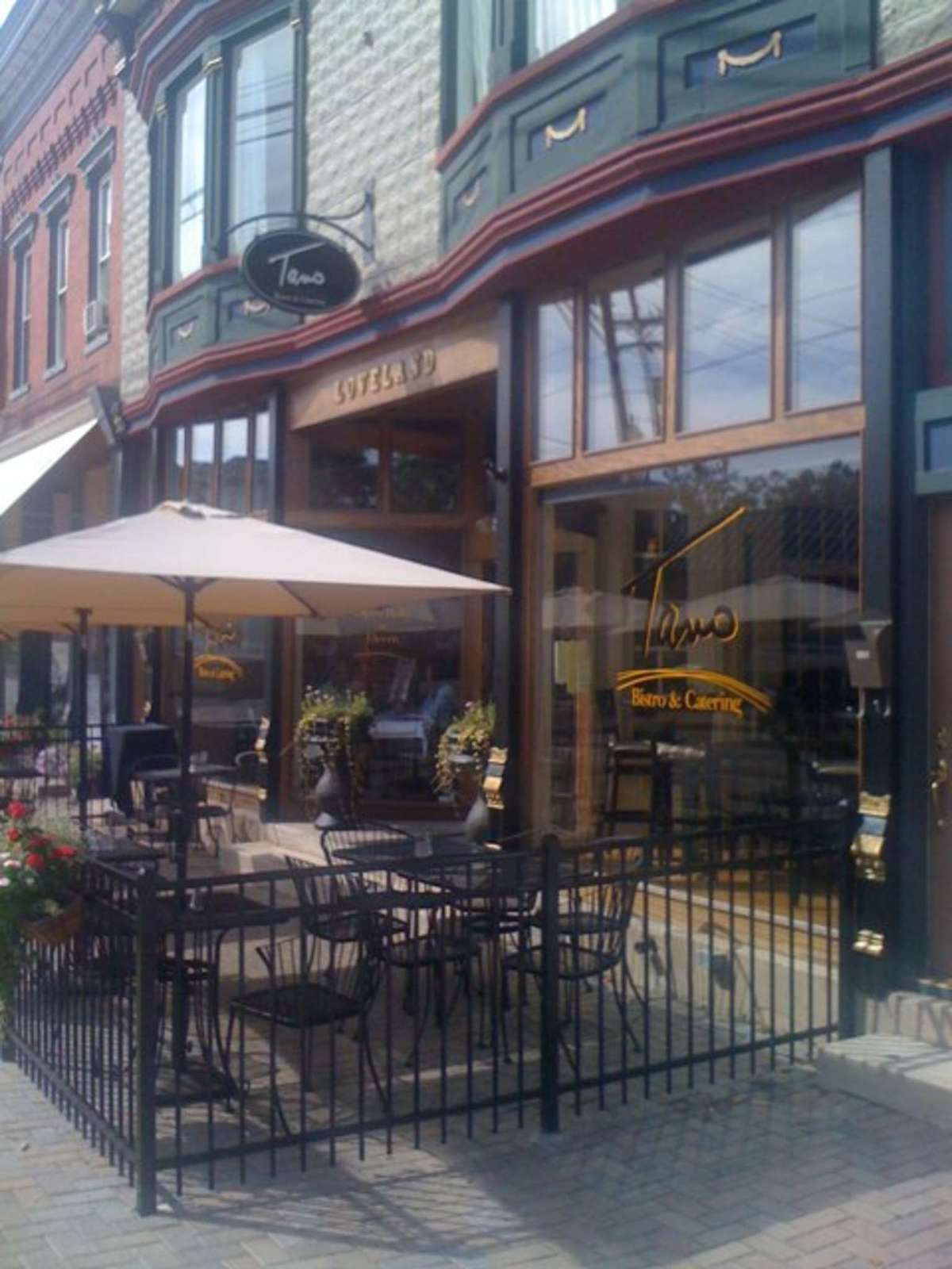 loveland ohio restaurants with outdoor seating