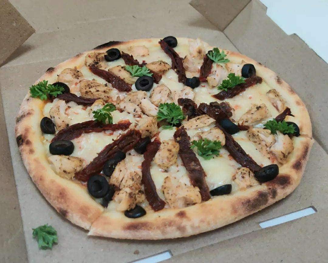 Crusto's Cheese Burst Pizza, Lower Parel, Mumbai Zomato