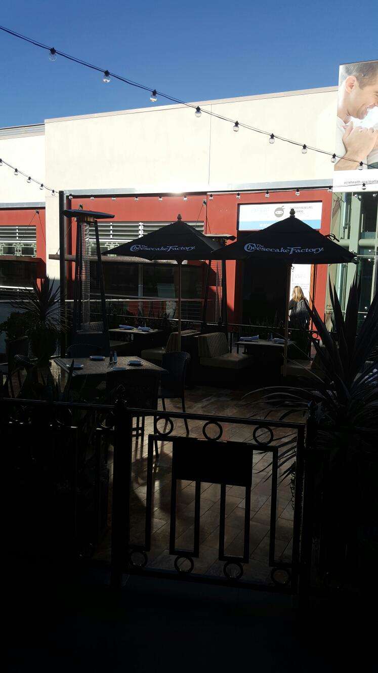 The Cheesecake Factory, Downtown Third Street Promenade, Santa Monica