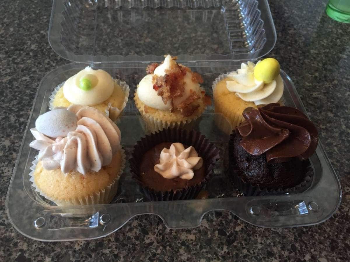 Sweet Katie Bee's Cupcake and Coffee Bar, O'Fallon, O'Fallon Zomato