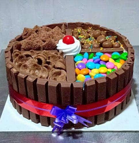 Shop for Fresh Delicious Photo Cake With 12 Cup Cakes online - Nagercoil