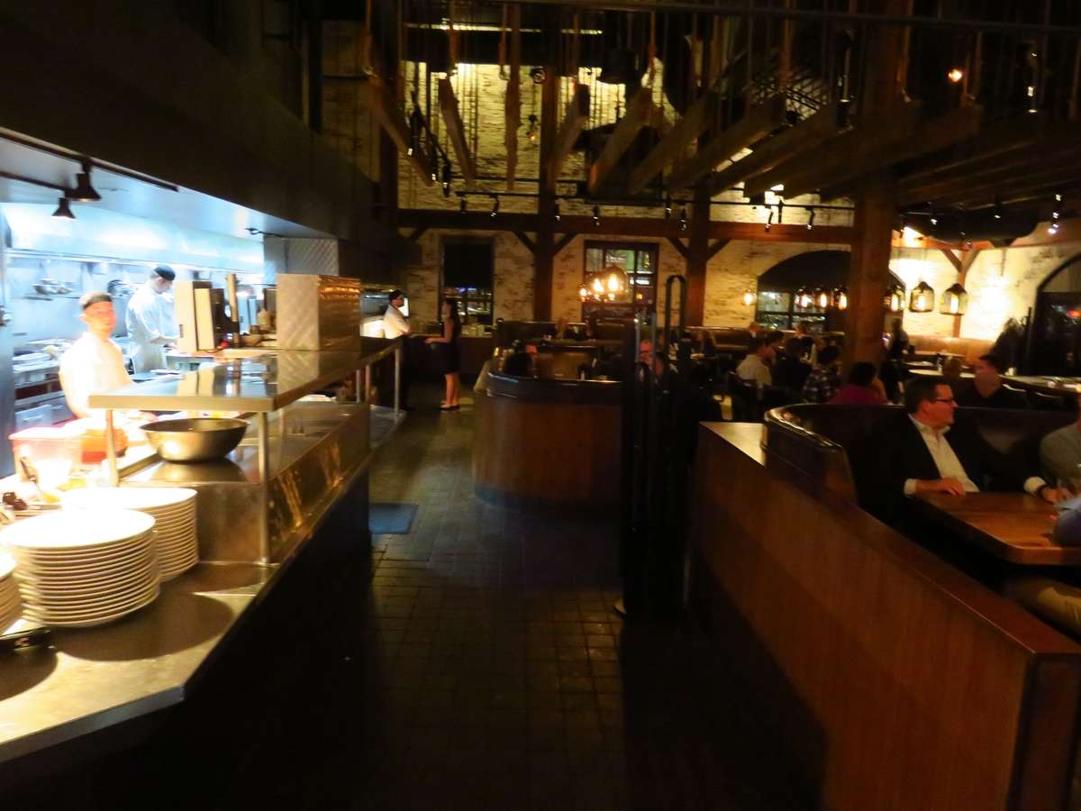 JOEY Eau Claire, Eau Claire, Calgary Zomato