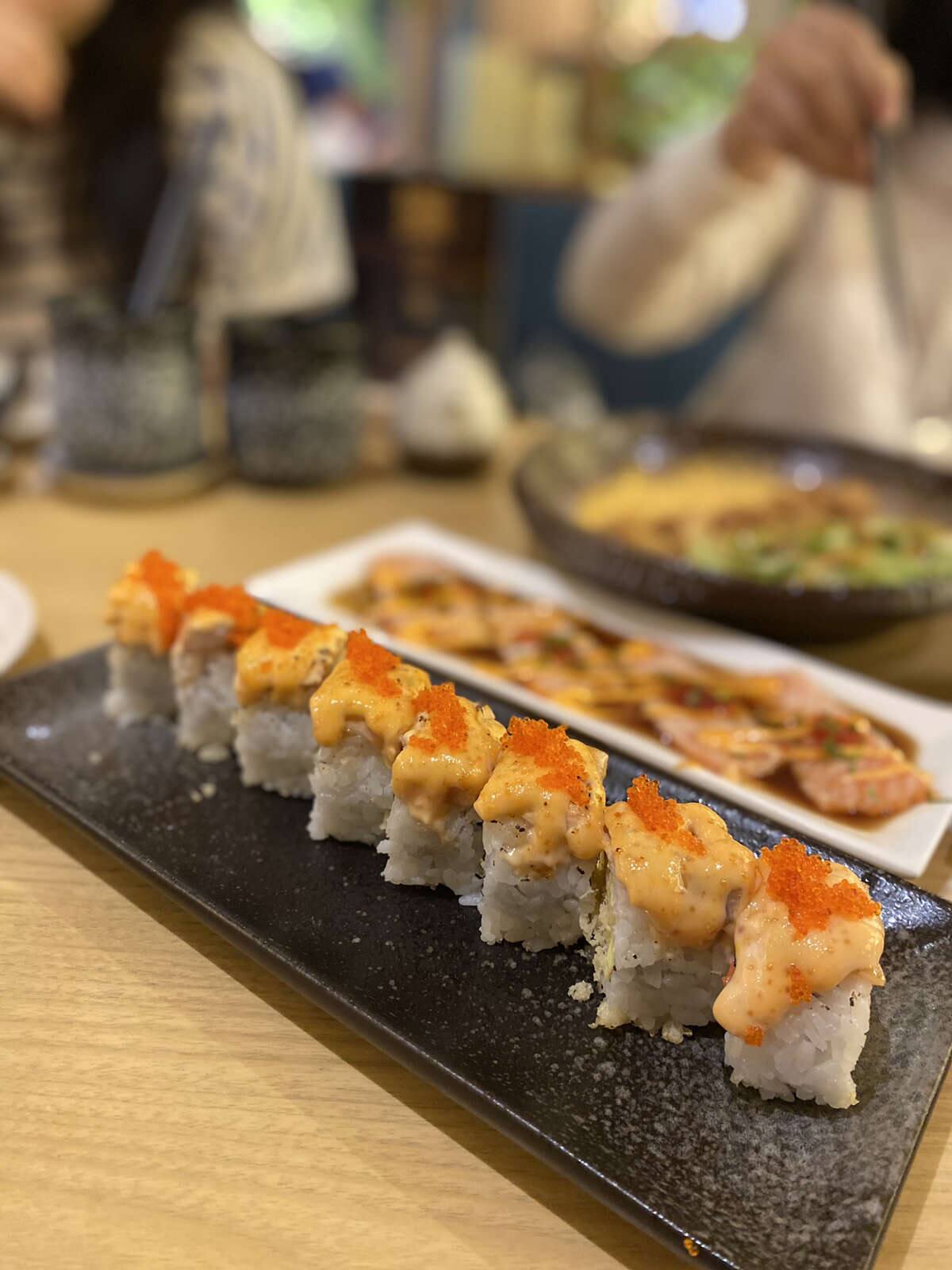 Featured image of post Akio Sushi And Poke Japanese Restaurant