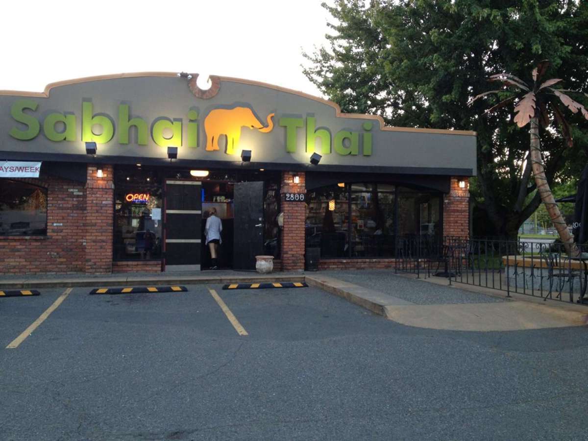 sabhai-thai-restaurant-langford-westshore-zomato