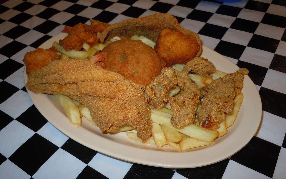 Paradise Catfish Kitchen Ball Pineville