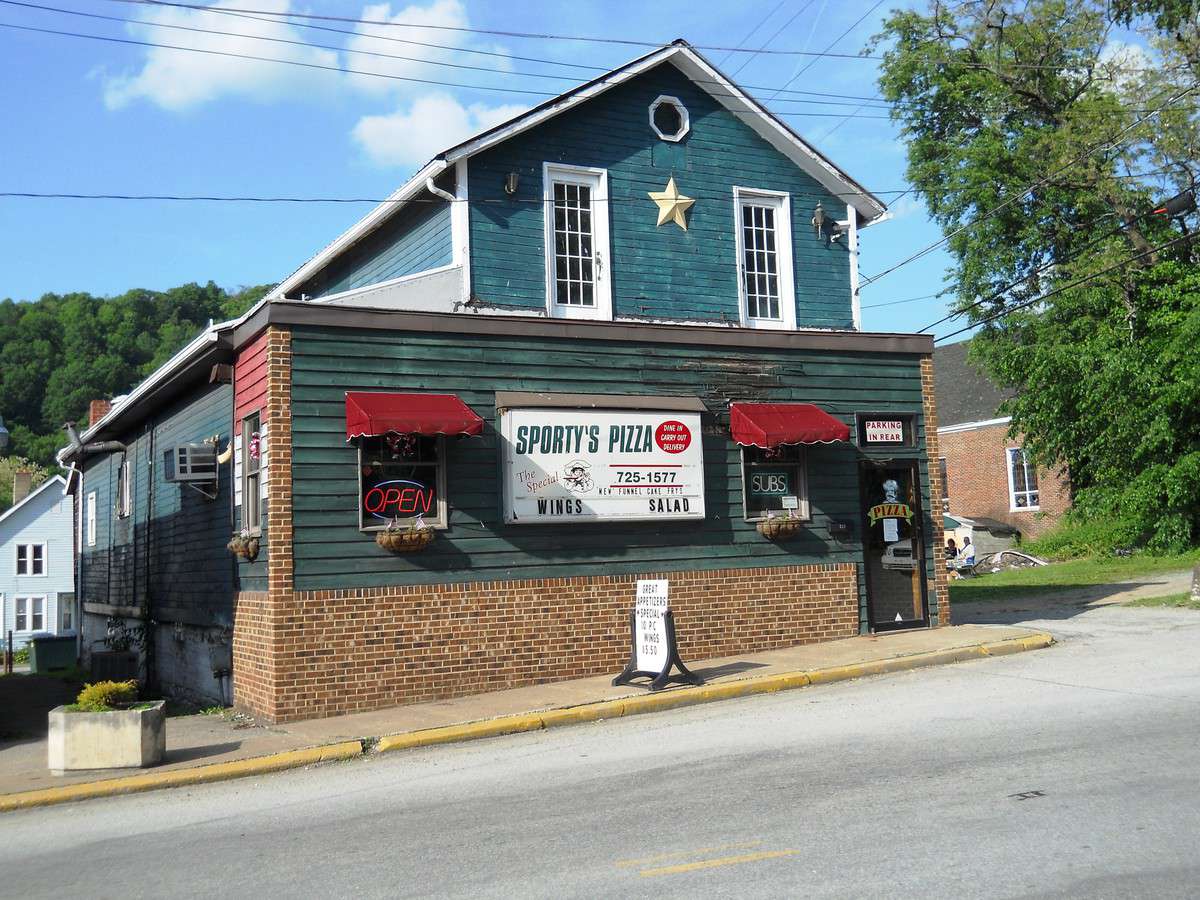 Sporty's Pizza Oven & Grille, Point Marion, Point Marion Zomato