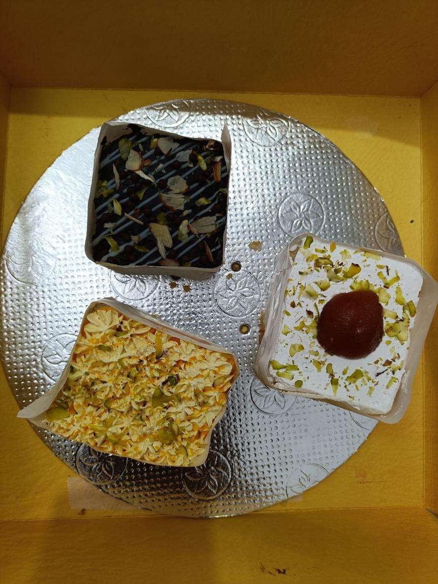 Reviews of Cake Zone And Bakery, Mayur Vihar Phase 3, New Delhi | Zomato