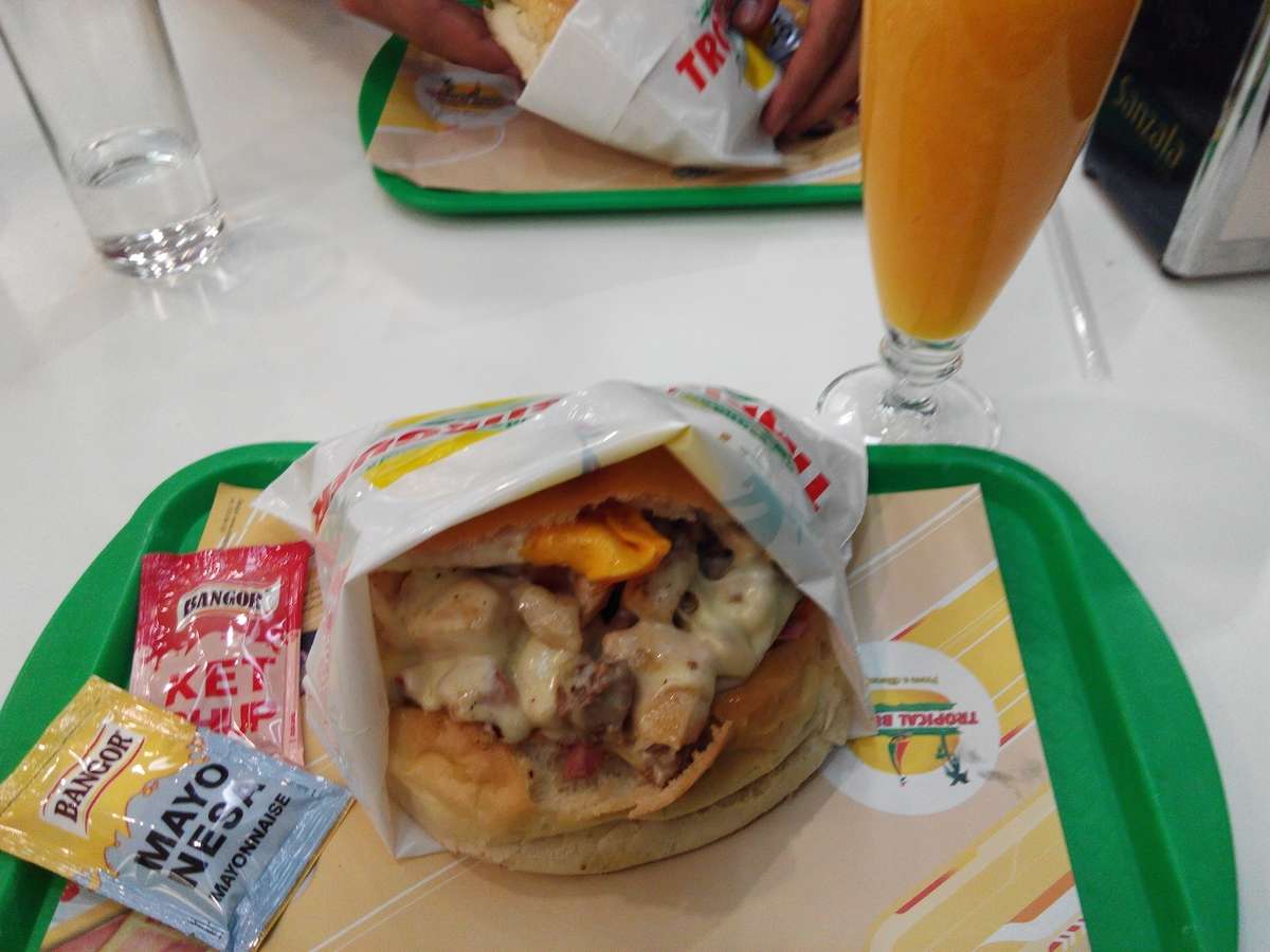 Tropical Burguer Boavista