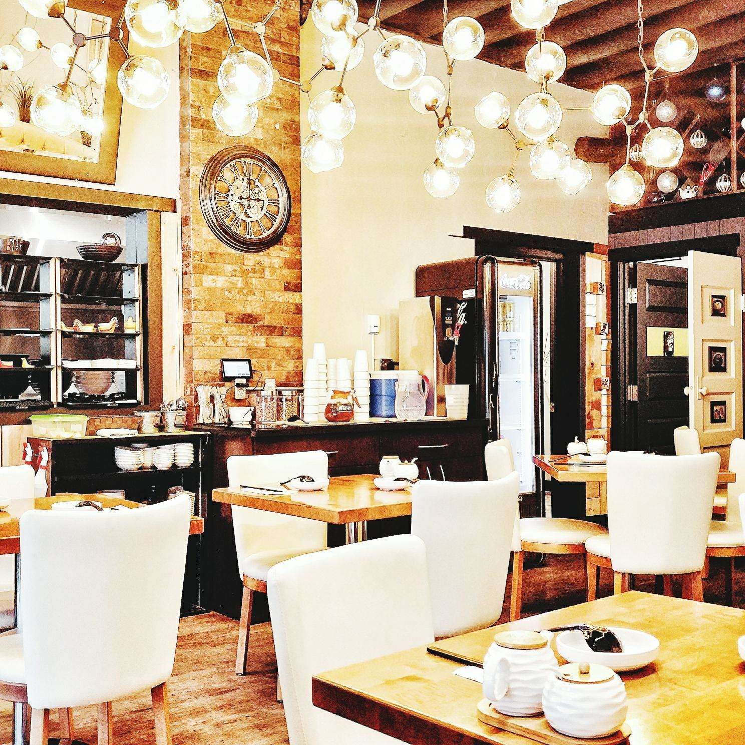 Mi Noodle, Centre St N, Calgary