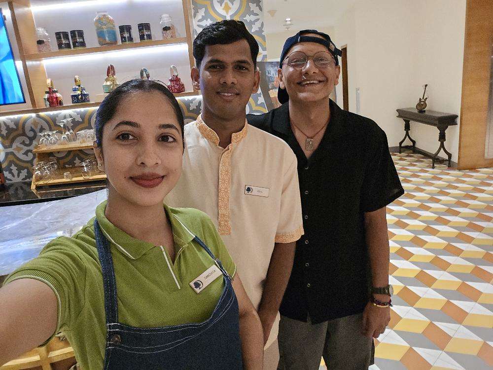 Review Image