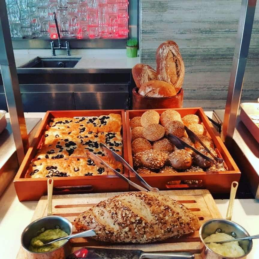 Jw Cafe Jw Marriott Mumbai Sahar Chakala Mumbai
