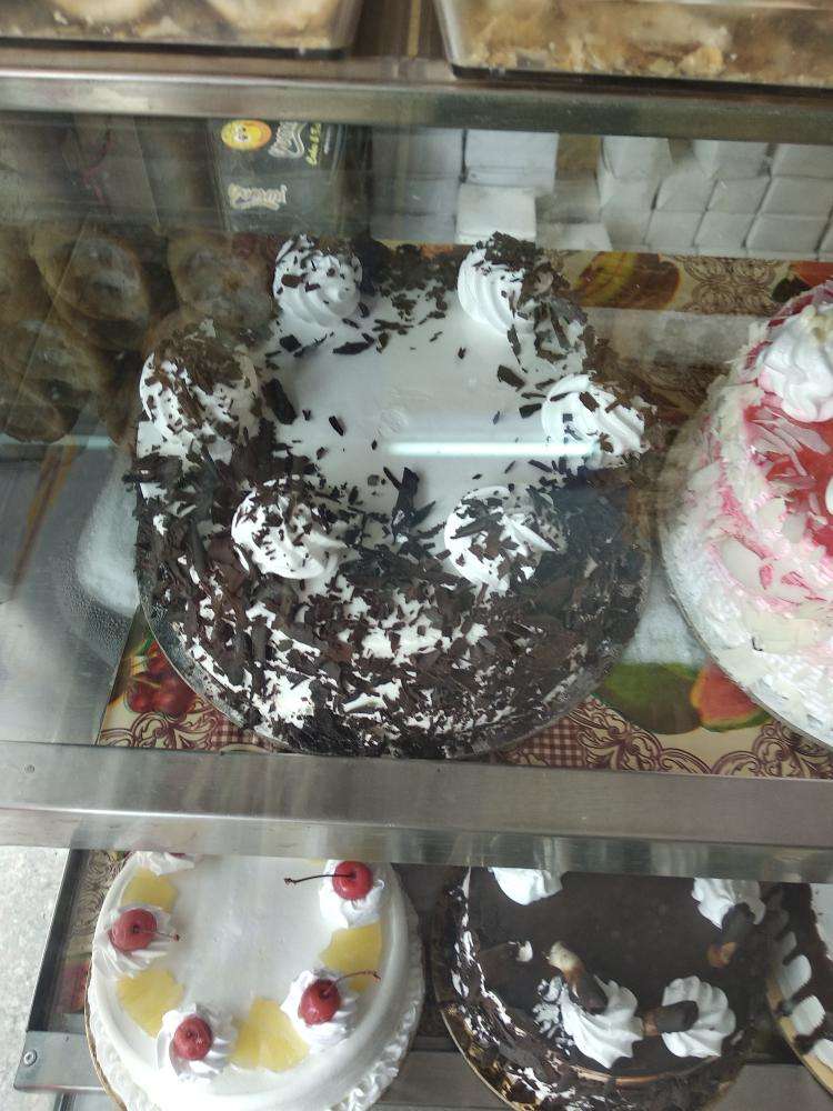 Doll cake 3 kg #cakedelivery #jabalpur #cake #photocakes #bakery - YouTube