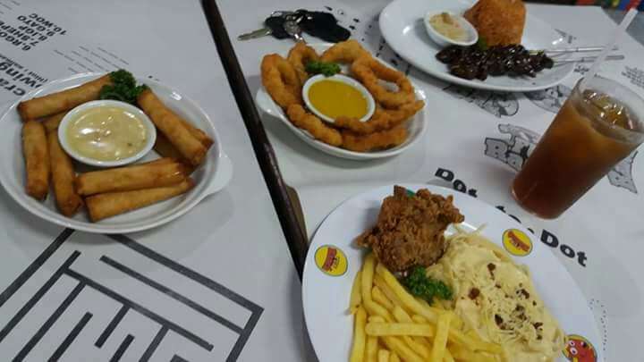 Big Red Barn Photos Pictures Of Big Red Barn Ugong Pasig City