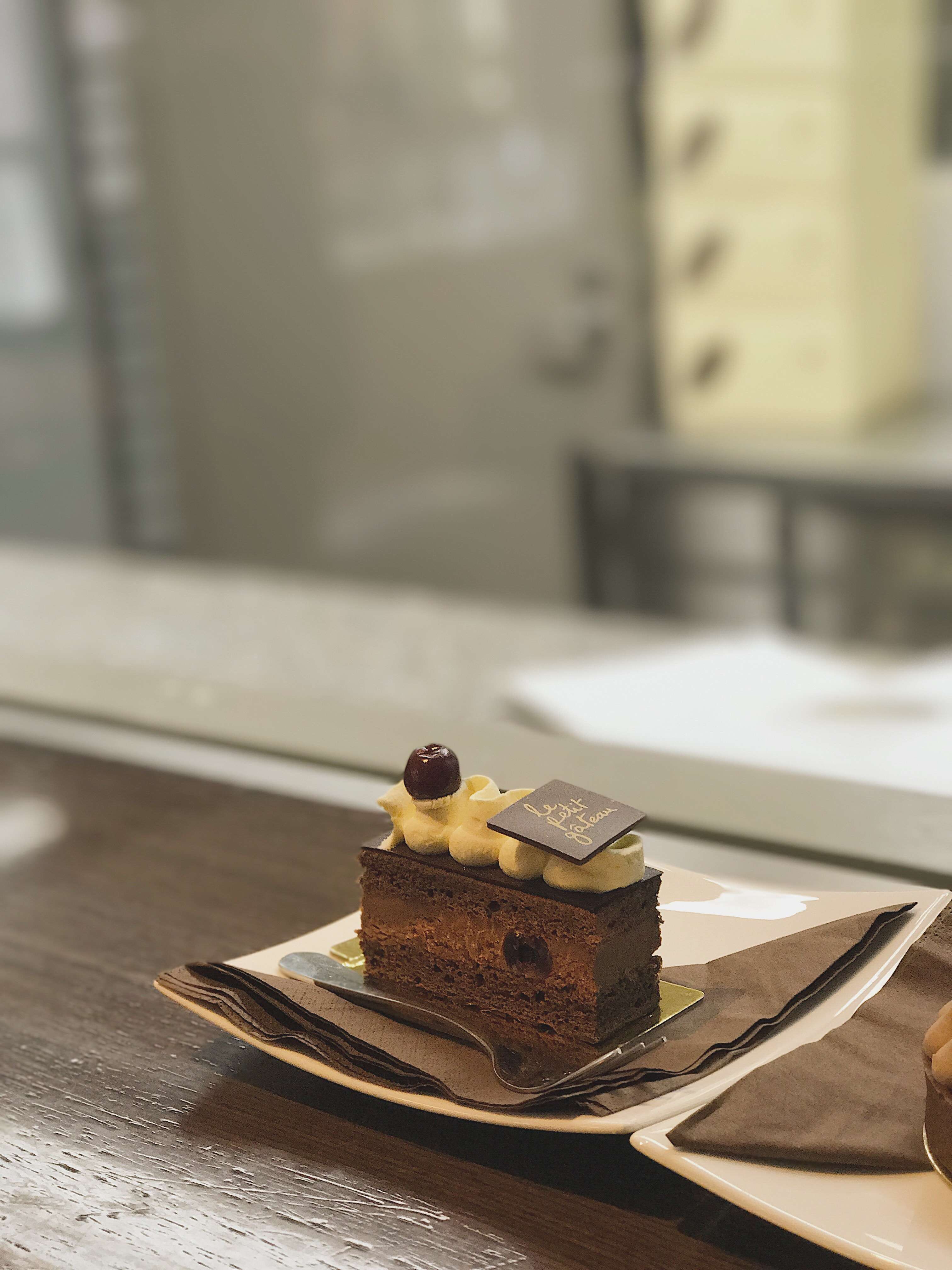 Le Petit Gateau Cbd Melbourne