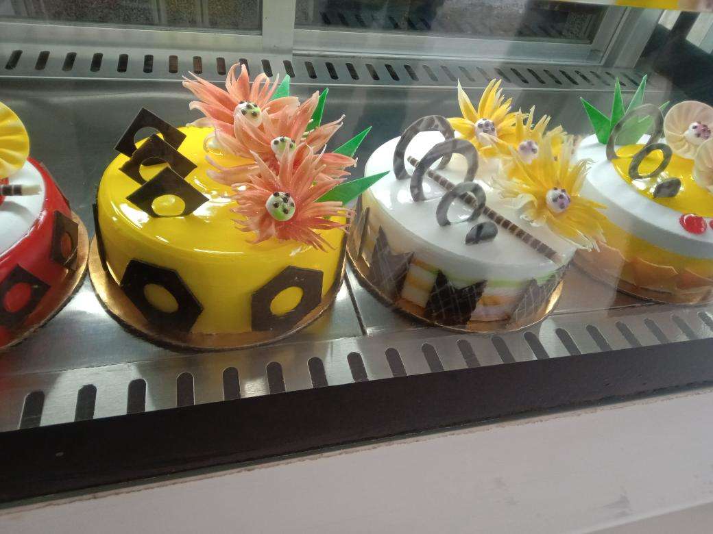 Cake Point, Dayanand Nagar, Gorakhpur