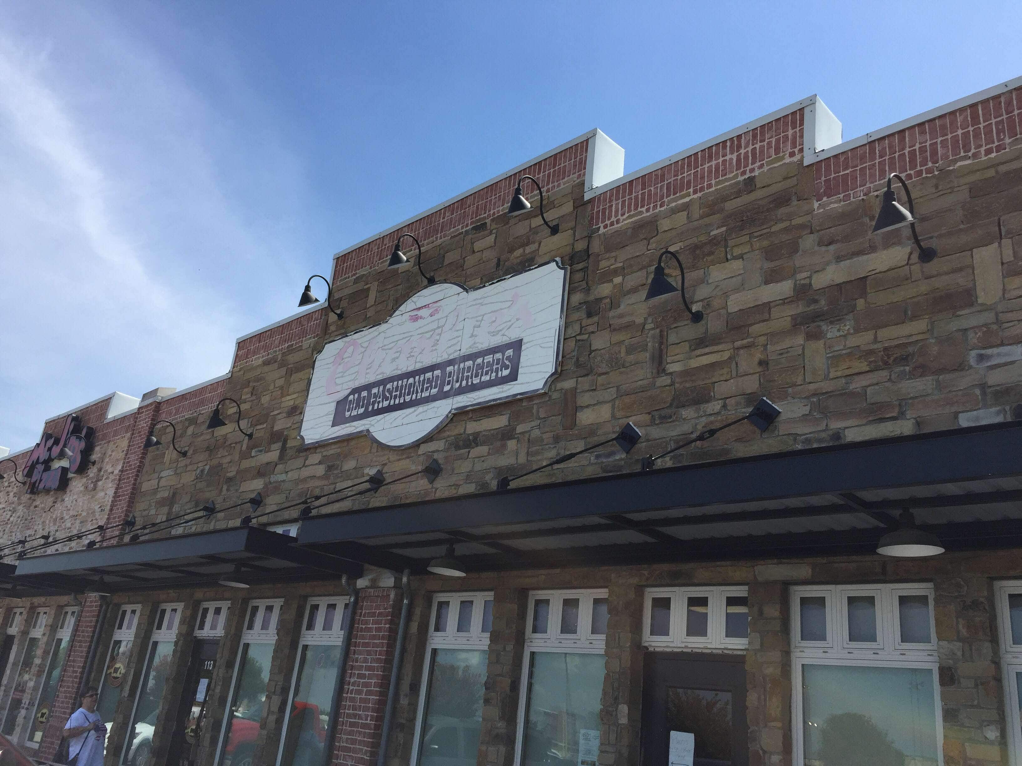 Charlie's Old Fashioned Burgers, Farmersville, Farmersville Zomato