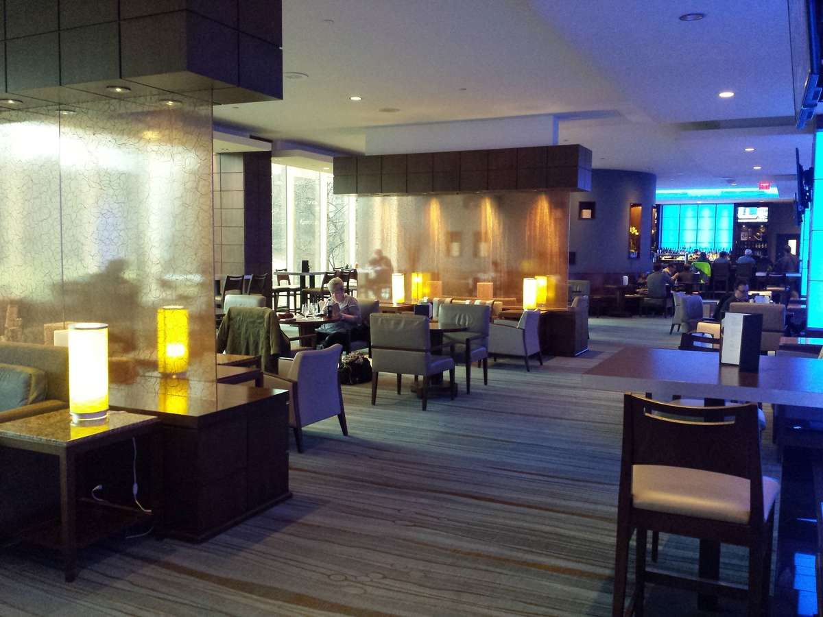 The Chartroom Bar And Lounge The Westin Harbour Castle