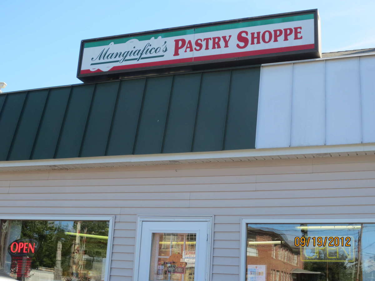 Mangiafico's Pastry Shoppe, Plainville, Hartford