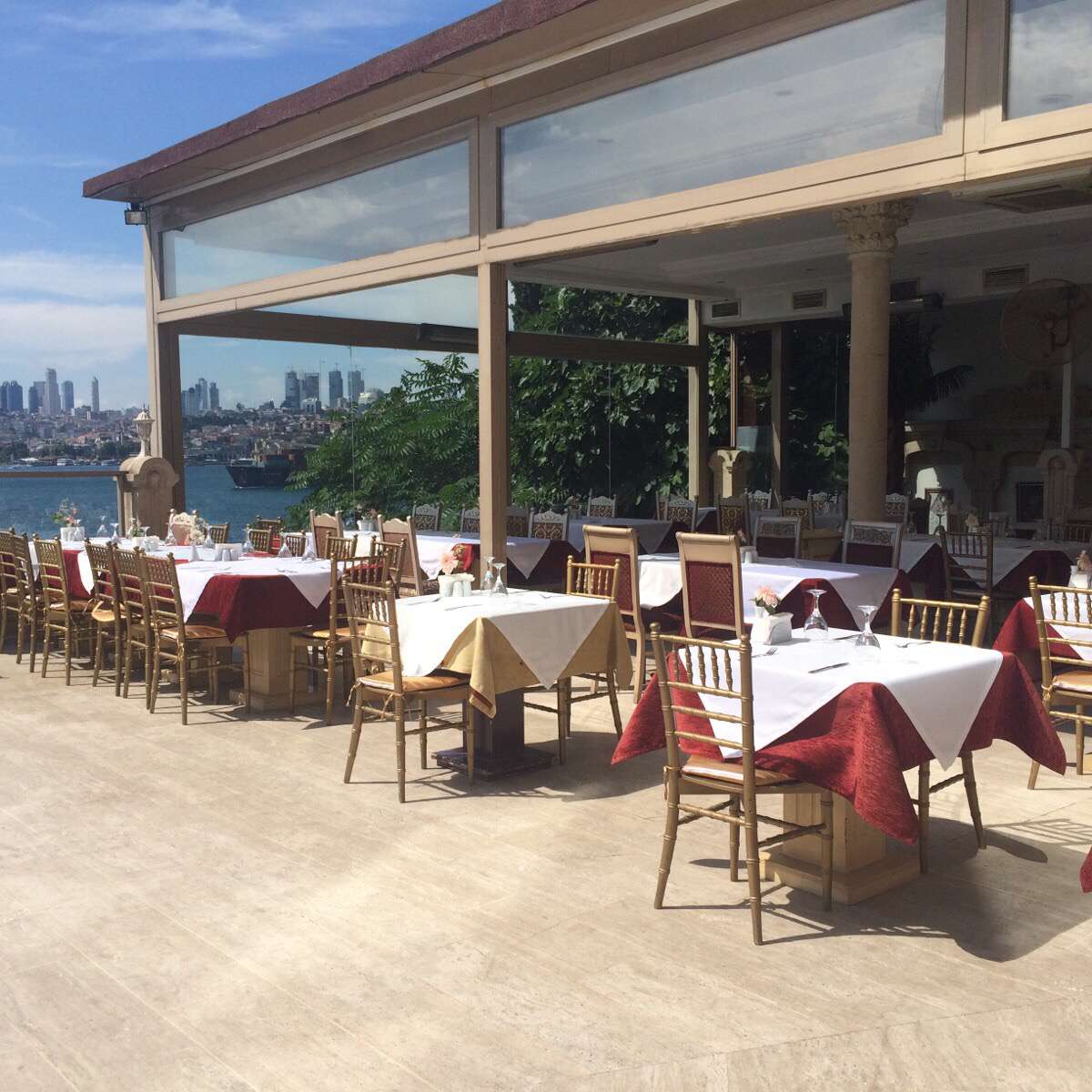 bordeaux terrace restaurant sozbir royal residence hotel photos pictures of bordeaux terrace restaurant sozbir royal residence hotel istanbul zomato