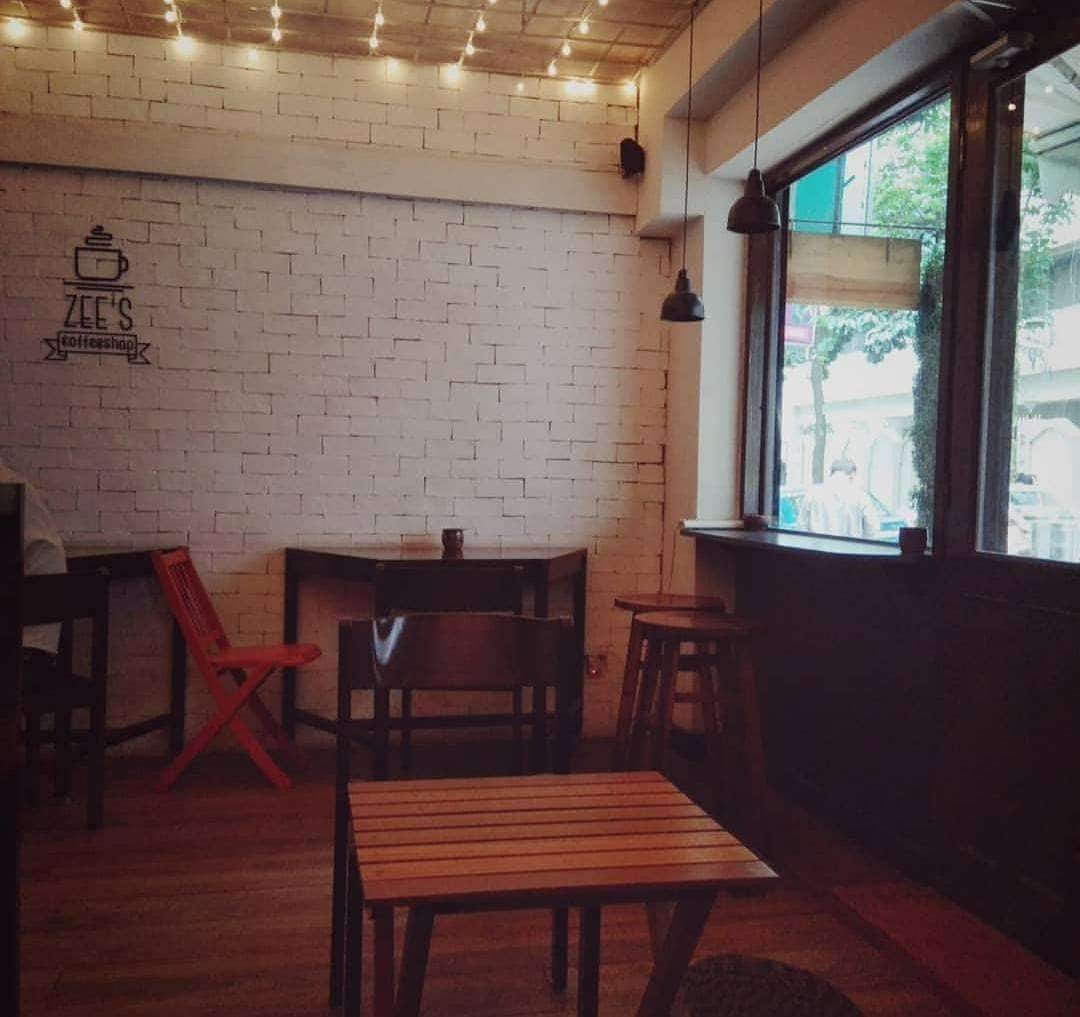 specialty coffee, specialty coffee shops, specialty coffee cafes, coffee roasters, third wave coffee, artisanal coffee, pour over coffee - Zee's Coffee Shop - img3