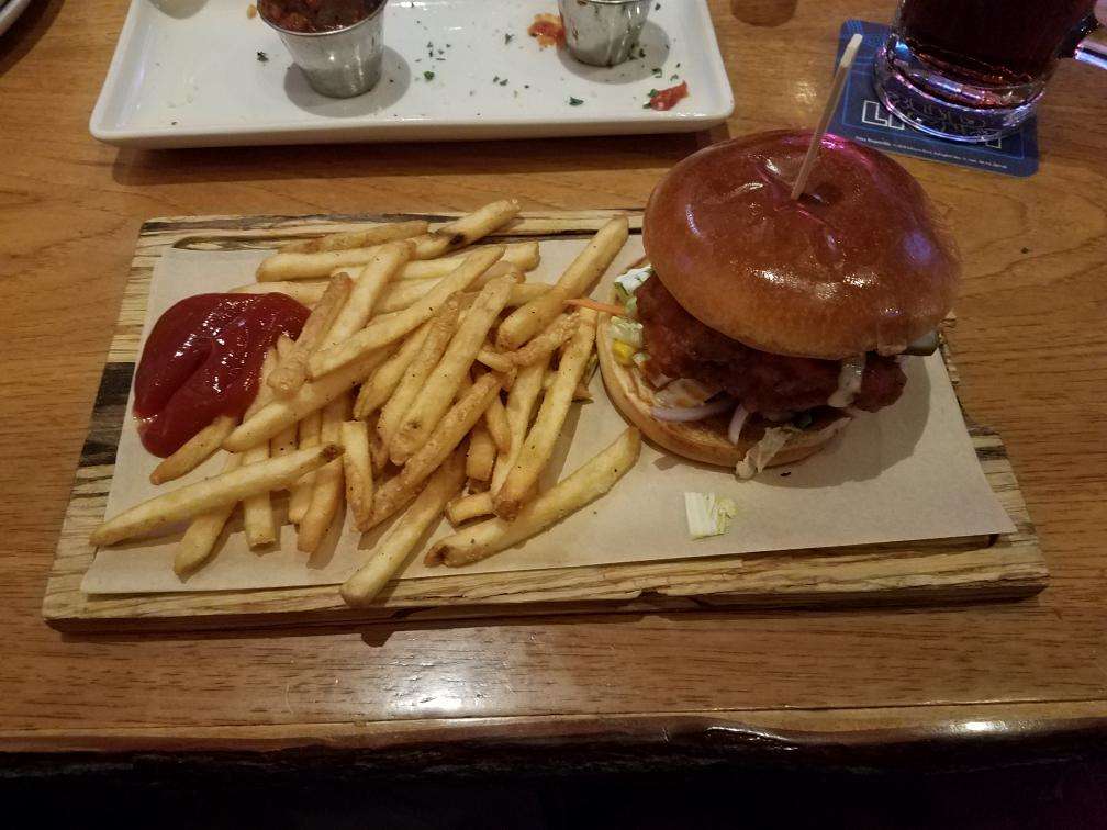 Twin Peaks, Boise, Boise Zomato