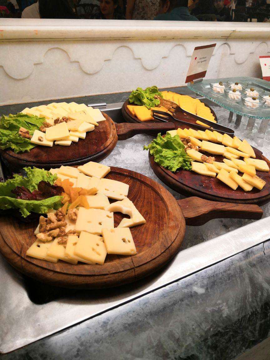 buffet restaurants, buffet near me, hotel buffet, buffet restaurants near me, breakfast buffet, lunch buffet, dinner buffet, hotel breakfast buffet, luxury buffet, best buffet restaurants near me - Jal Mahal - ITC Rajputana Hotel - img2