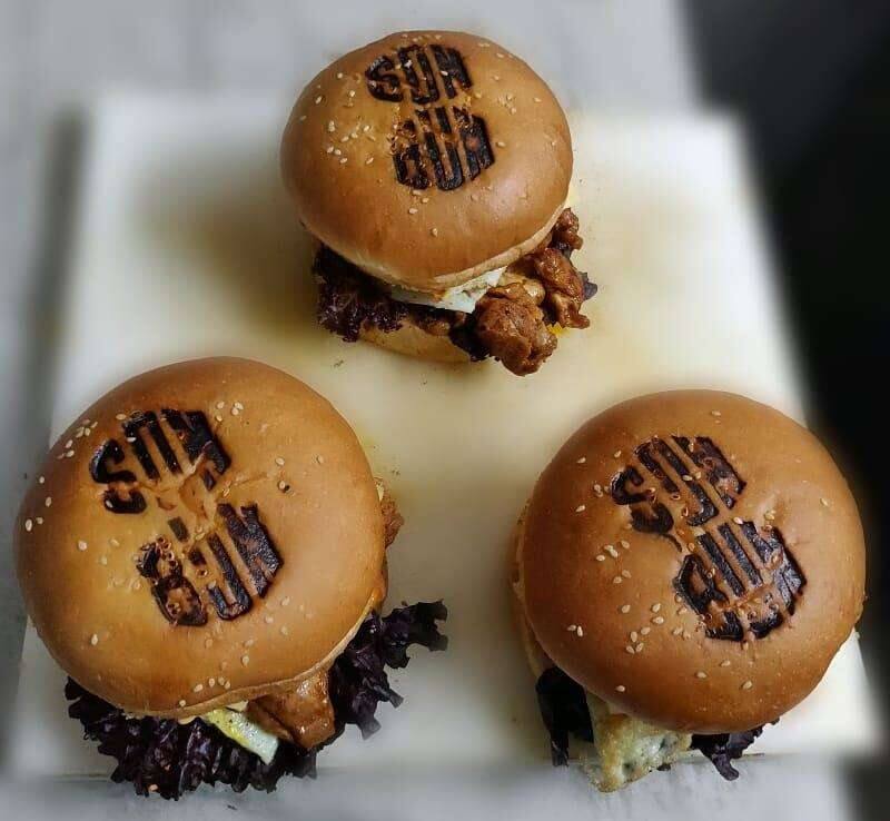 This Late Night Delivery Joint Delivers Gourmet Burgers In Faridabad!