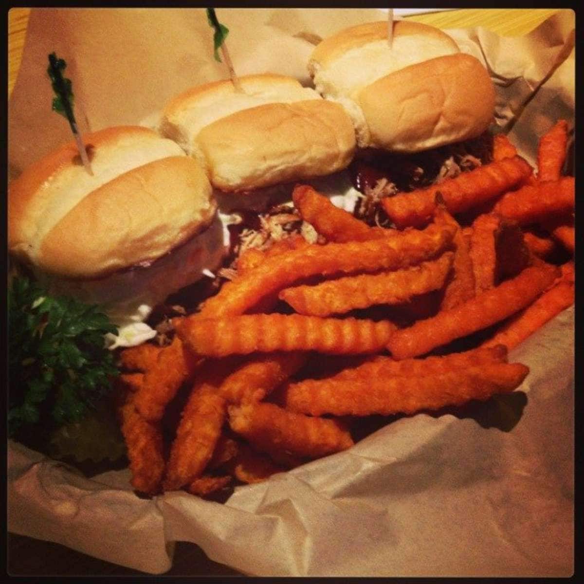 Porky's Public House & Eatery, Longview, Longview Zomato