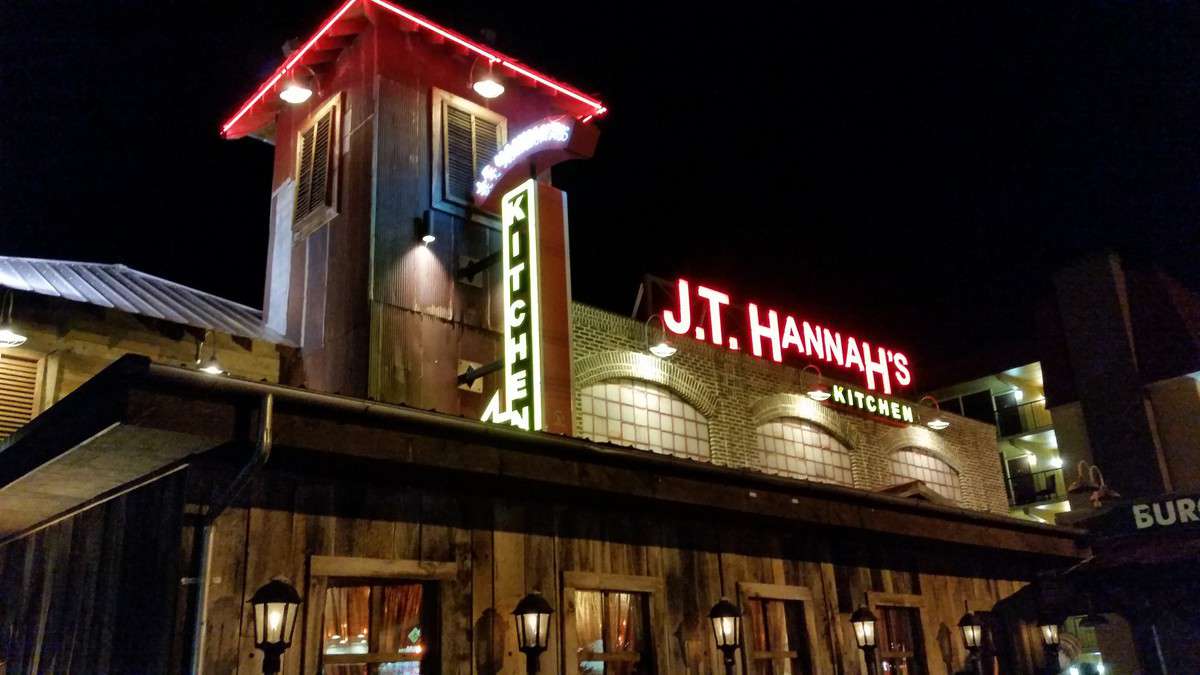 JT Hannah's Kitchen, Pigeon Knoxville Zomato