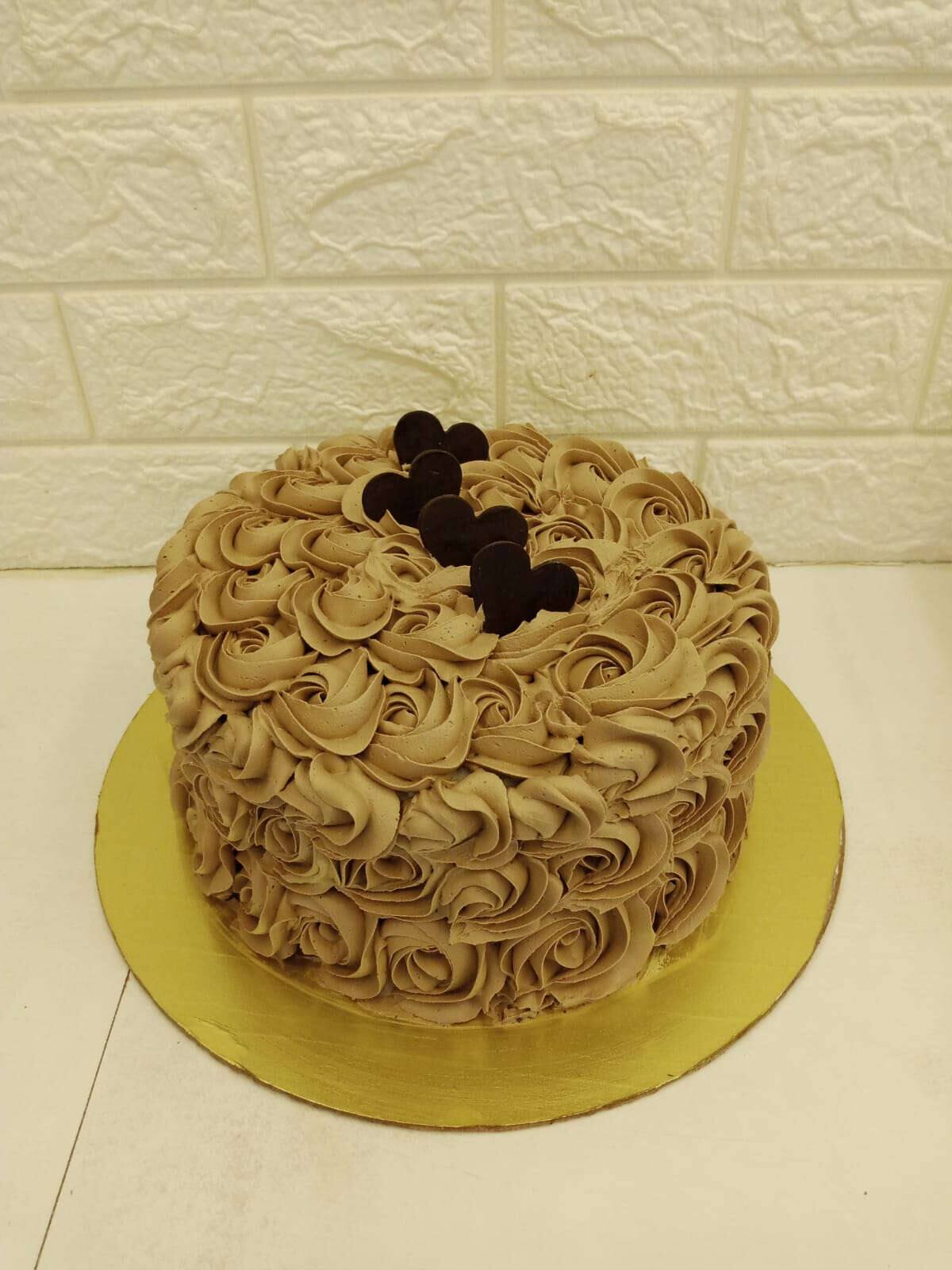 Karachi Black Forest Cake - 1 kg to Hyderabad,Chennai,Banglore,India