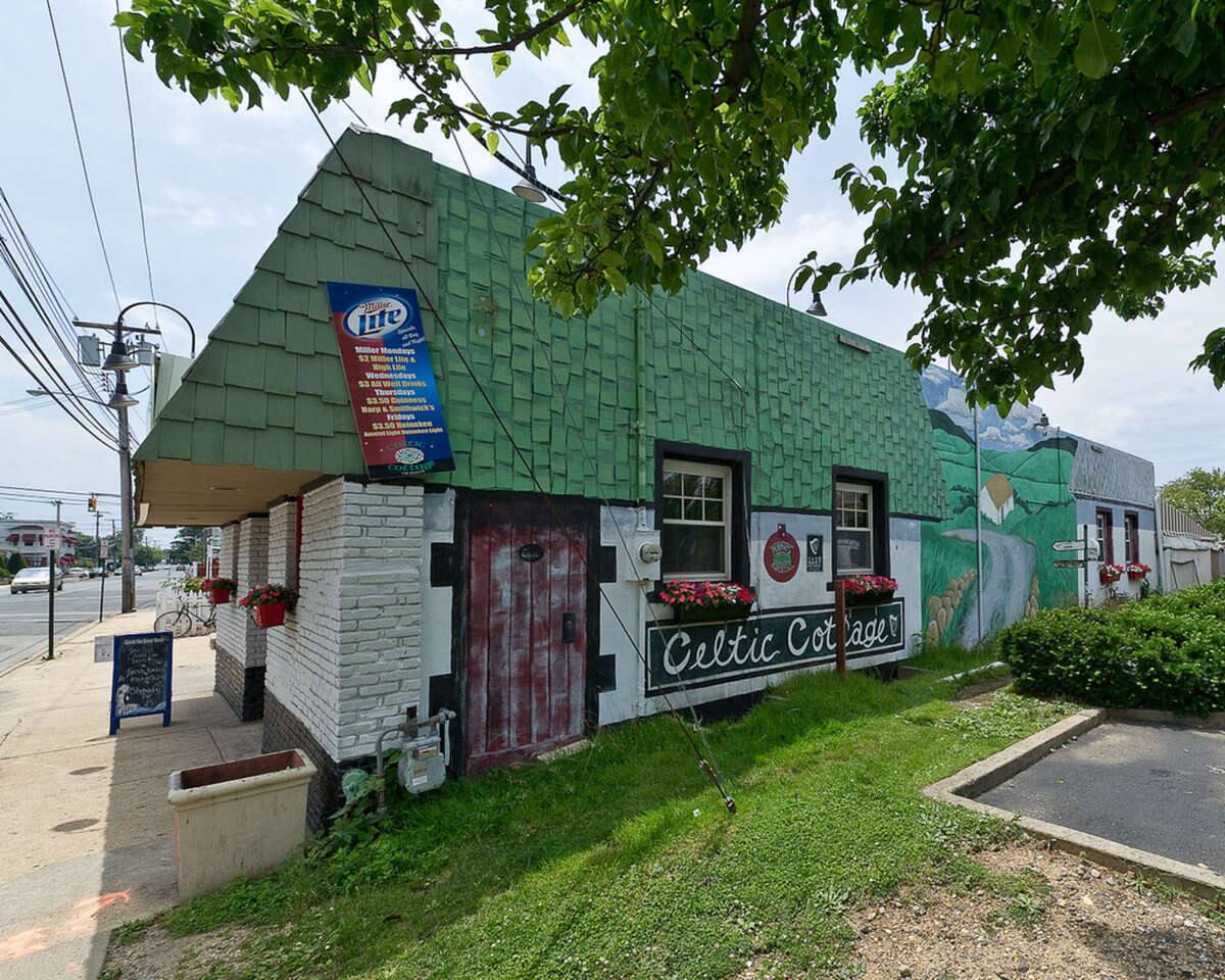 Celtic Cottage Pub क फ ट एव च त र Long Branch