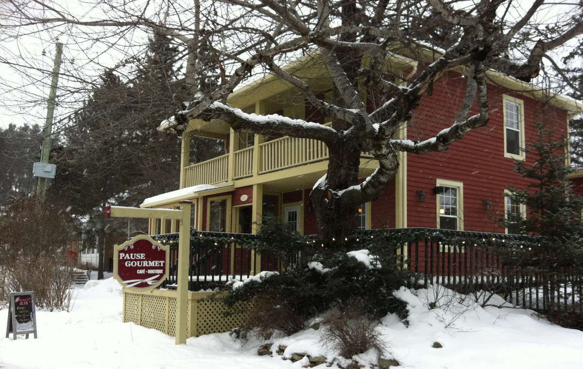 Pause Gourmet Mont Tremblant Montreal Urbanspoonzomato