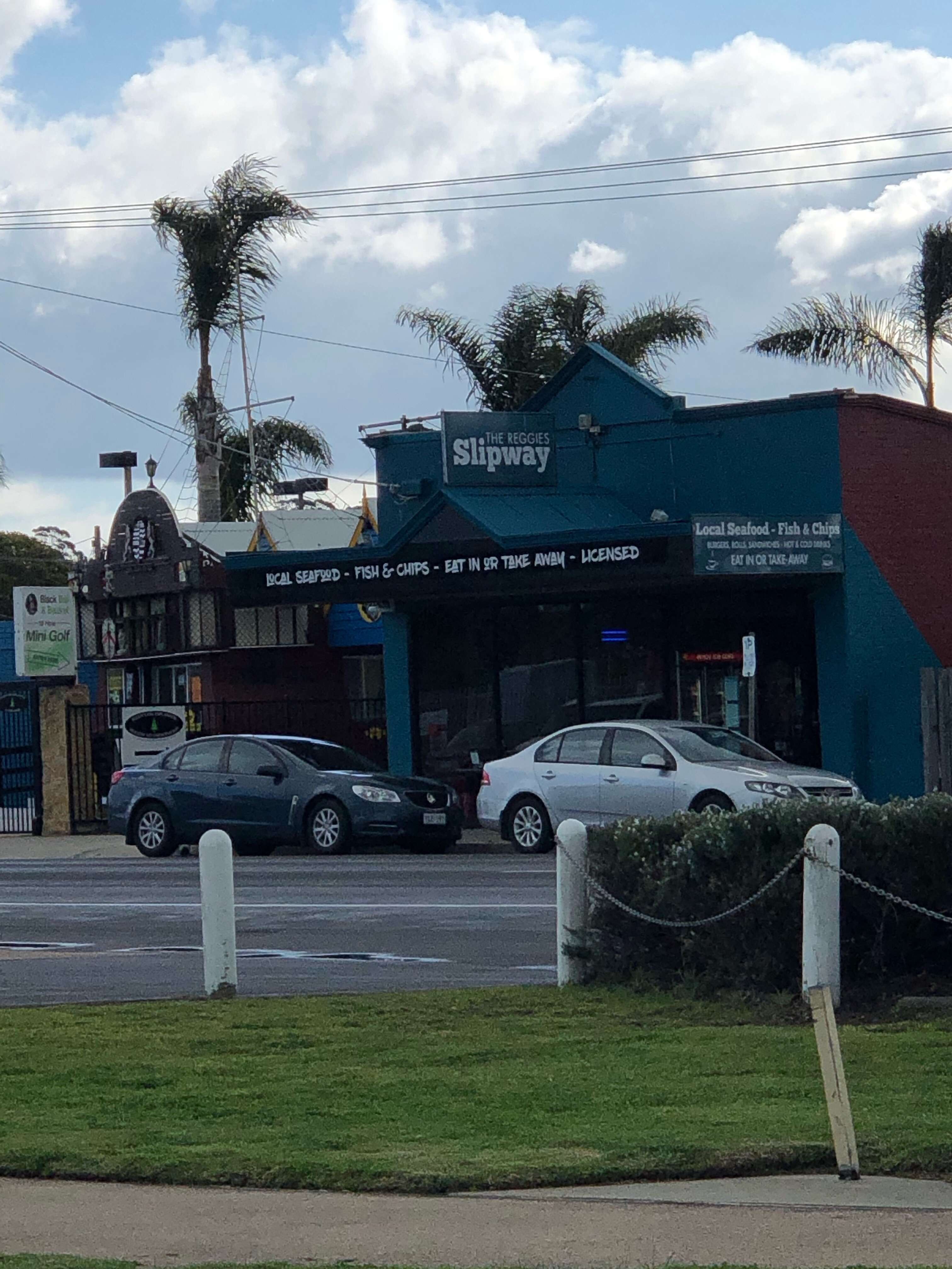 Slipway Fish & Chips Cafe, Lakes Entrance, Lakes Entrance Zomato