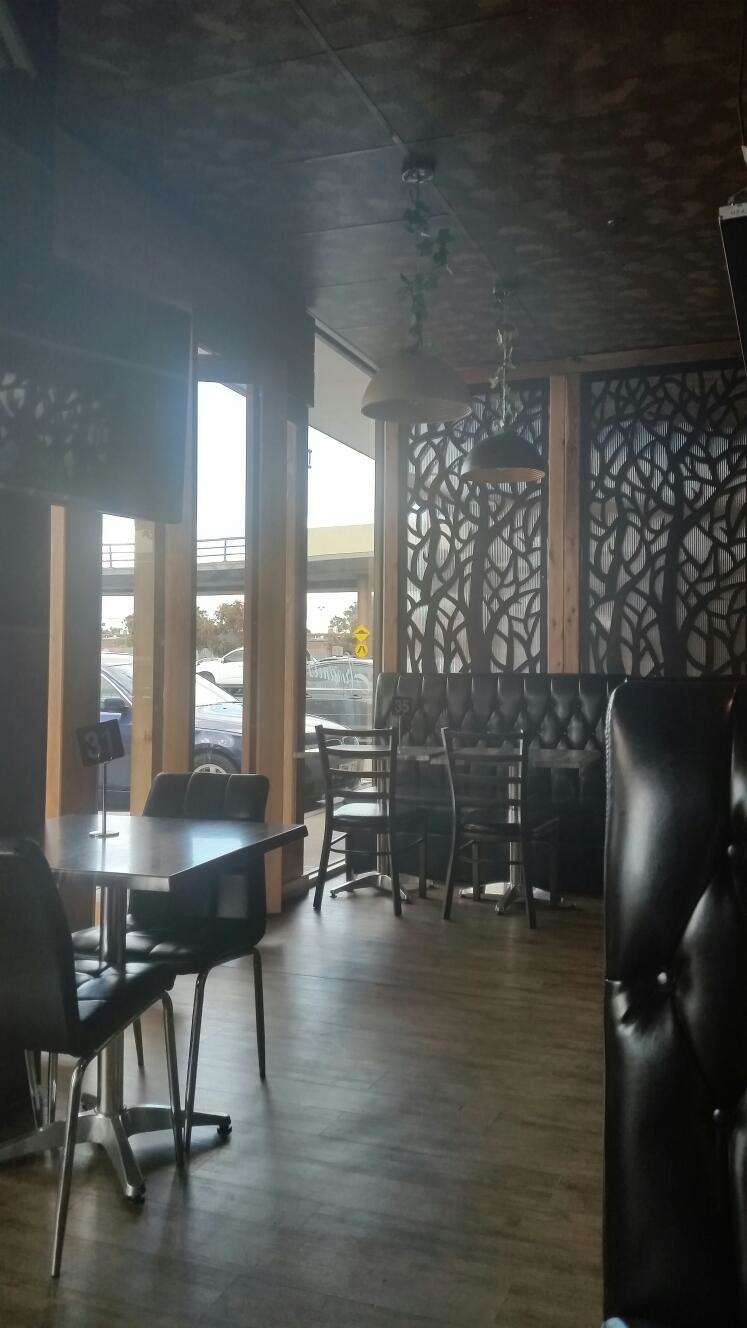 armaniis cafe
