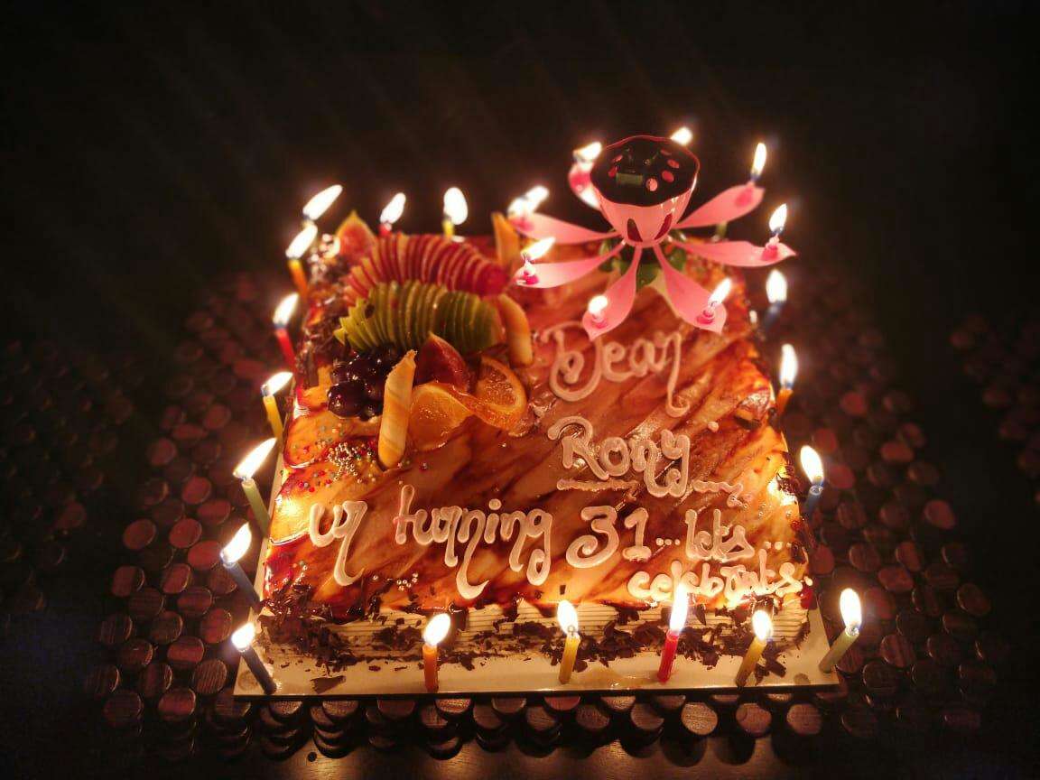 Vivek Cake Shop in Fatepura,Vadodara - Best Customised Cake Retailers in  Vadodara - Justdial