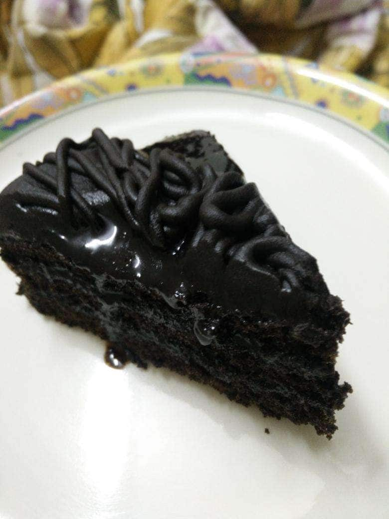 Order online through these cake delivery spots in Delhi