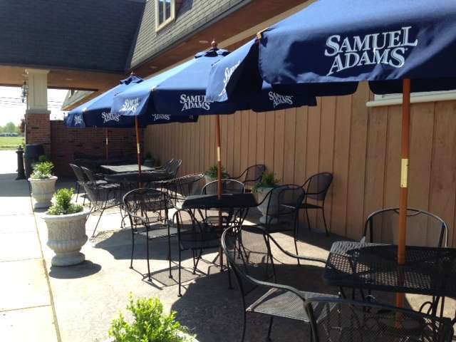 Castellis Restaurant At 255 Alton Alton