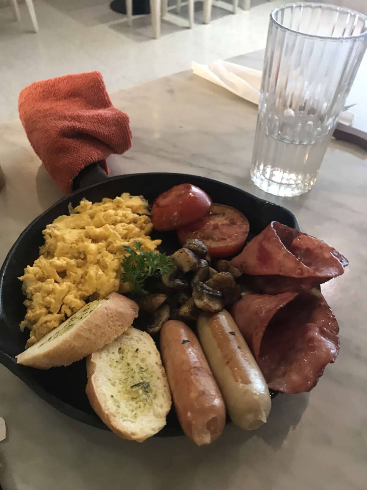 Brew And Else Pantai Indah Kapuk Jakarta Zomato